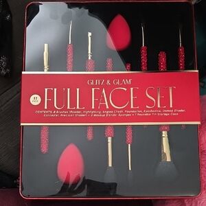Glitz & Glam Red Crystal Makeup Brush Set